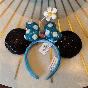 Tokyo Disney Minnie Ears with Daisy